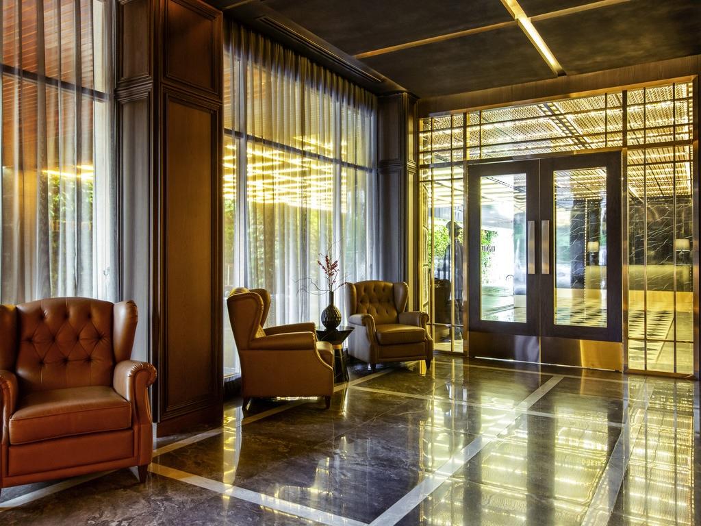 Metropolis Suites Bangkok, Tapestry Collection By Hilton Banguecoque Exterior foto
