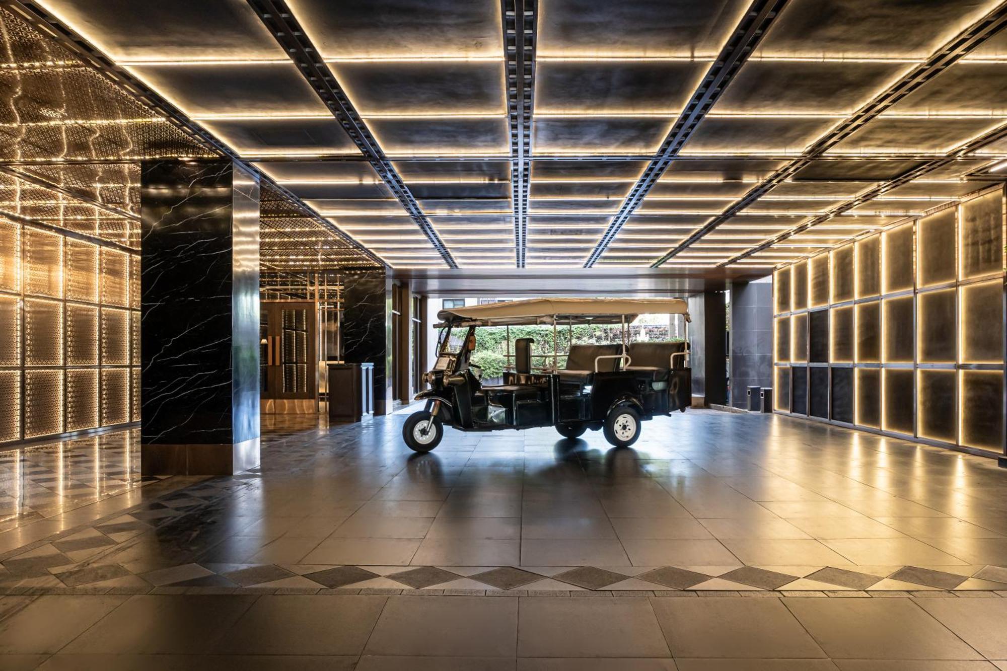 Metropolis Suites Bangkok, Tapestry Collection By Hilton Banguecoque Exterior foto