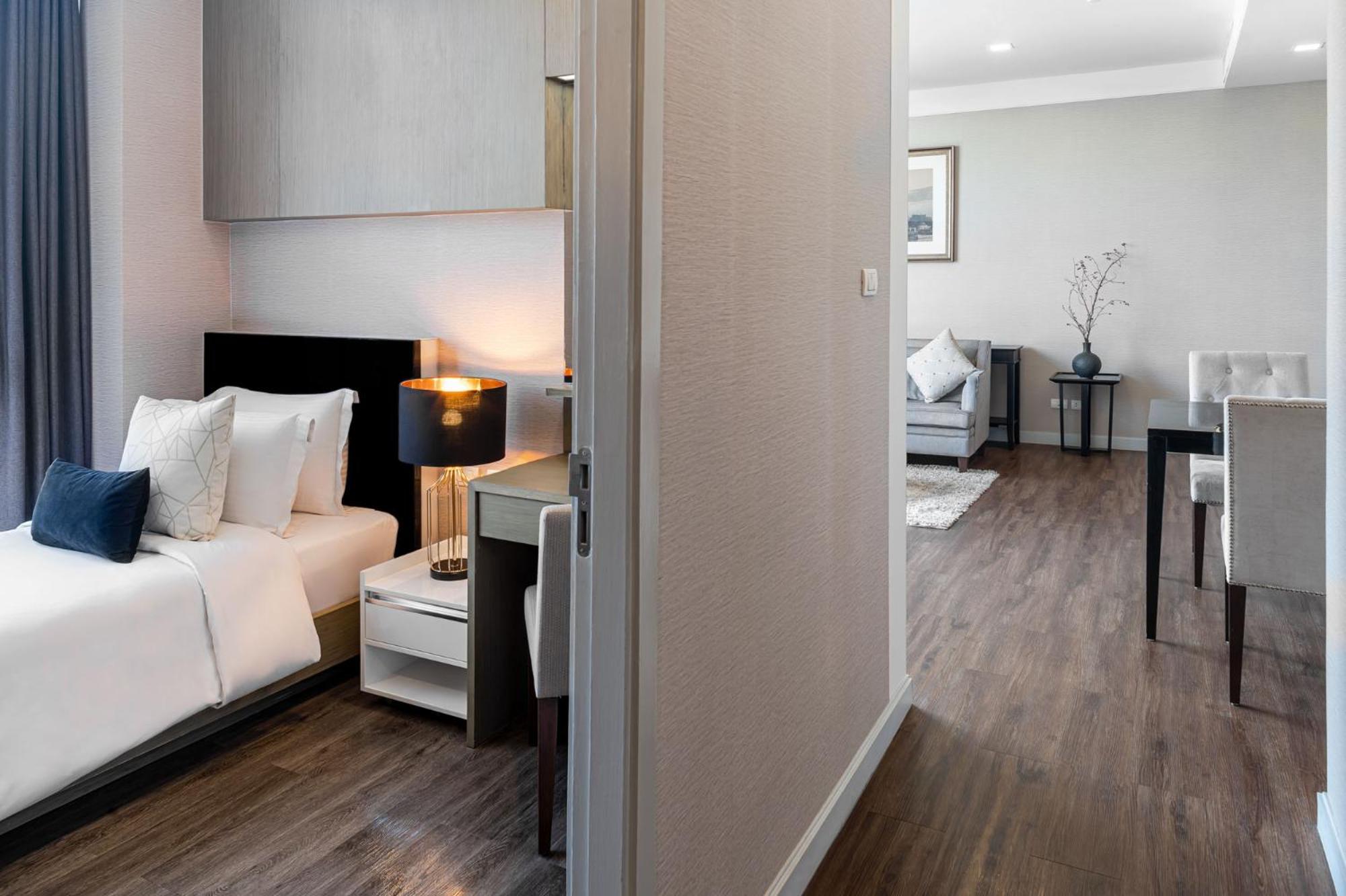 Metropolis Suites Bangkok, Tapestry Collection By Hilton Banguecoque Exterior foto