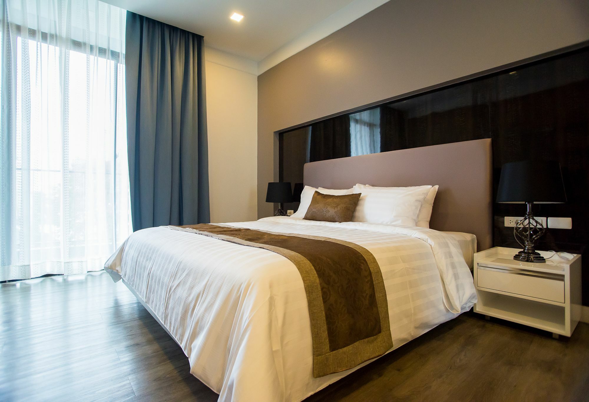 Metropolis Suites Bangkok, Tapestry Collection By Hilton Banguecoque Exterior foto