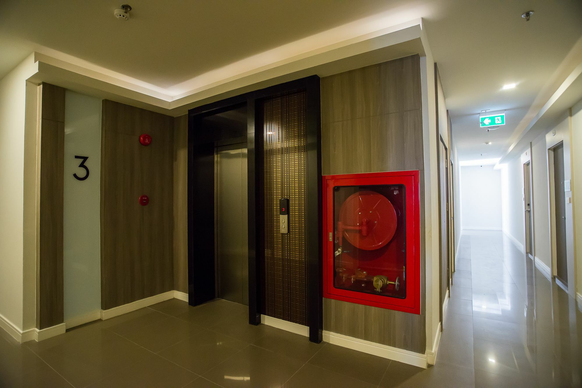 Metropolis Suites Bangkok, Tapestry Collection By Hilton Banguecoque Exterior foto