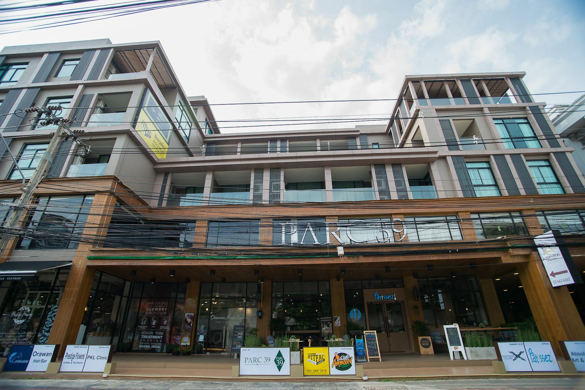 Metropolis Suites Bangkok, Tapestry Collection By Hilton Banguecoque Exterior foto