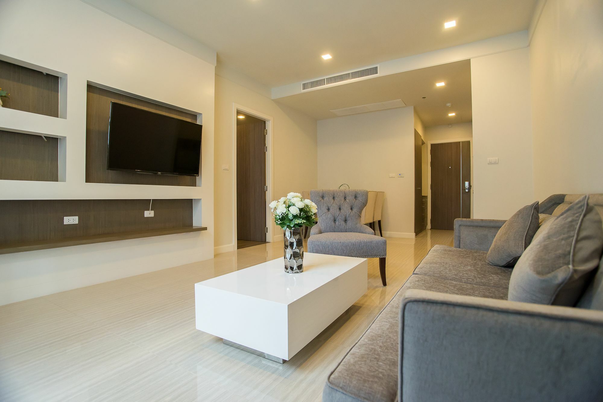 Metropolis Suites Bangkok, Tapestry Collection By Hilton Banguecoque Exterior foto