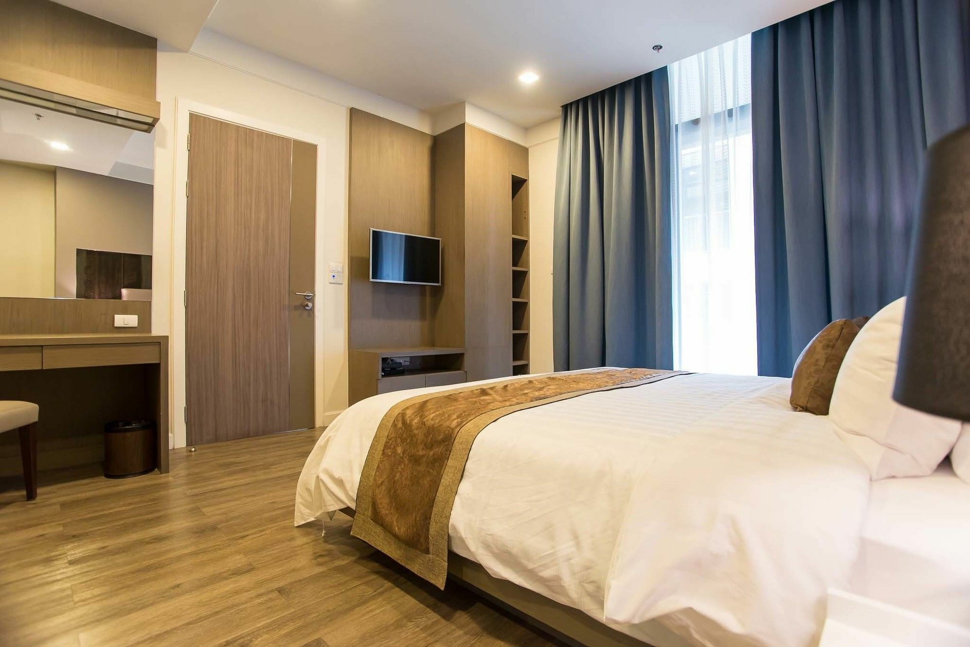 Metropolis Suites Bangkok, Tapestry Collection By Hilton Banguecoque Exterior foto